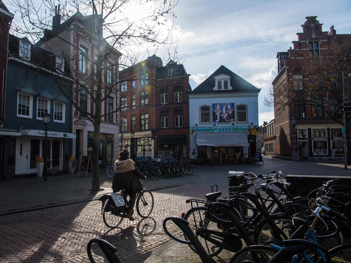 Netherlands bomb: Man spends hours lying on top of grenade in Dutch city