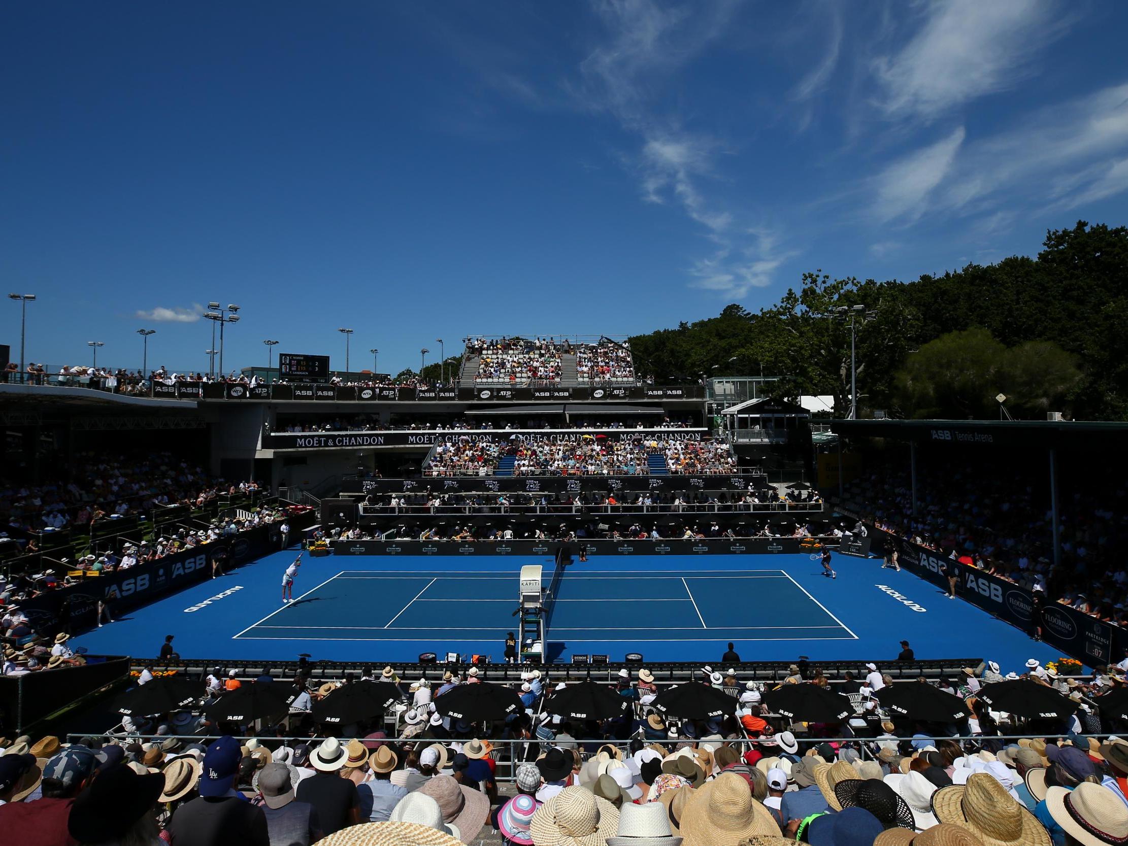 The two finalists go head to head in Auckland