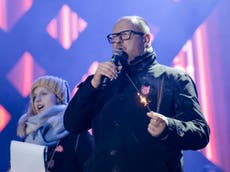 Poland mayor stabbed on stage in attempted assassination