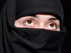 Man's 'ban the burqa' stunt backfires when he dons niqab in Debenhams