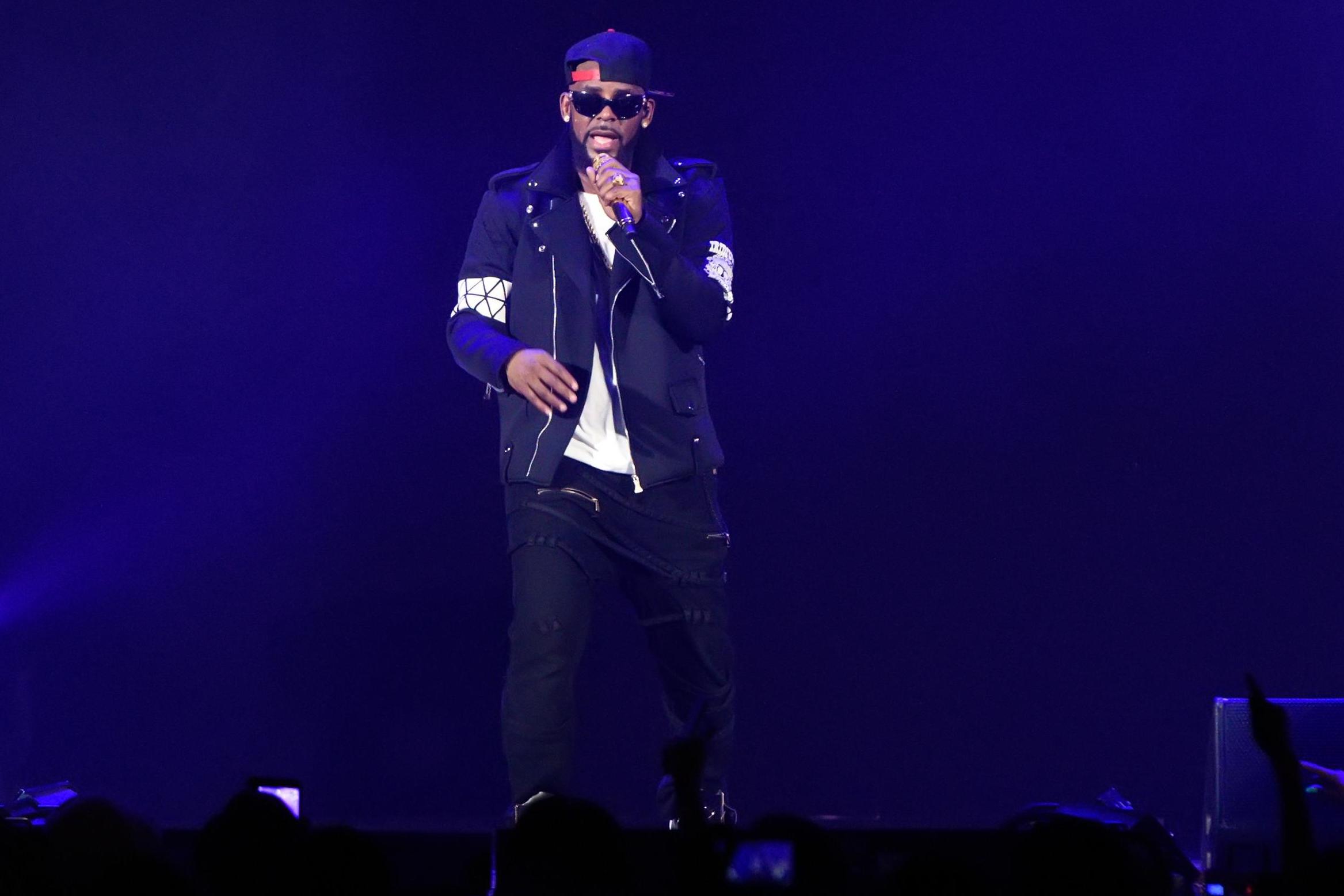 R Kelly: Resurfaced video shows singer knew Aaliyah's age ...