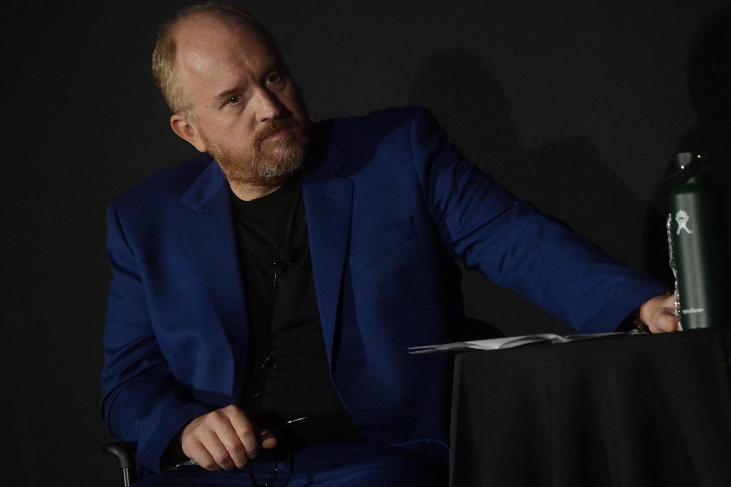 Louis CK &#39;jokes about masturbation&#39; during stand-up routine: &#39;I like to jerk off, and I don&#39;t ...