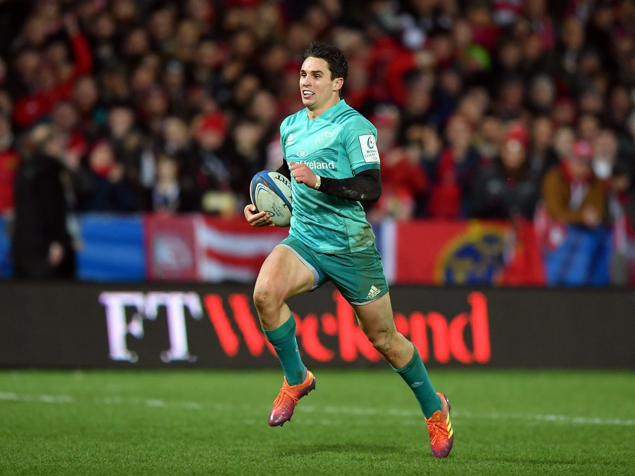 Munster's Joey Carbery will provide Joe Simmonds with the test he needs