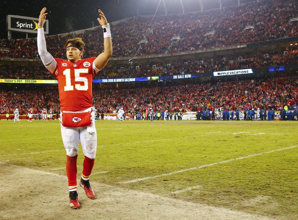 Nfl Playoffs Preview Patrick Mahomes Faces Tom Brady In Quarterback Passing Of The Guard The Independent The Independent