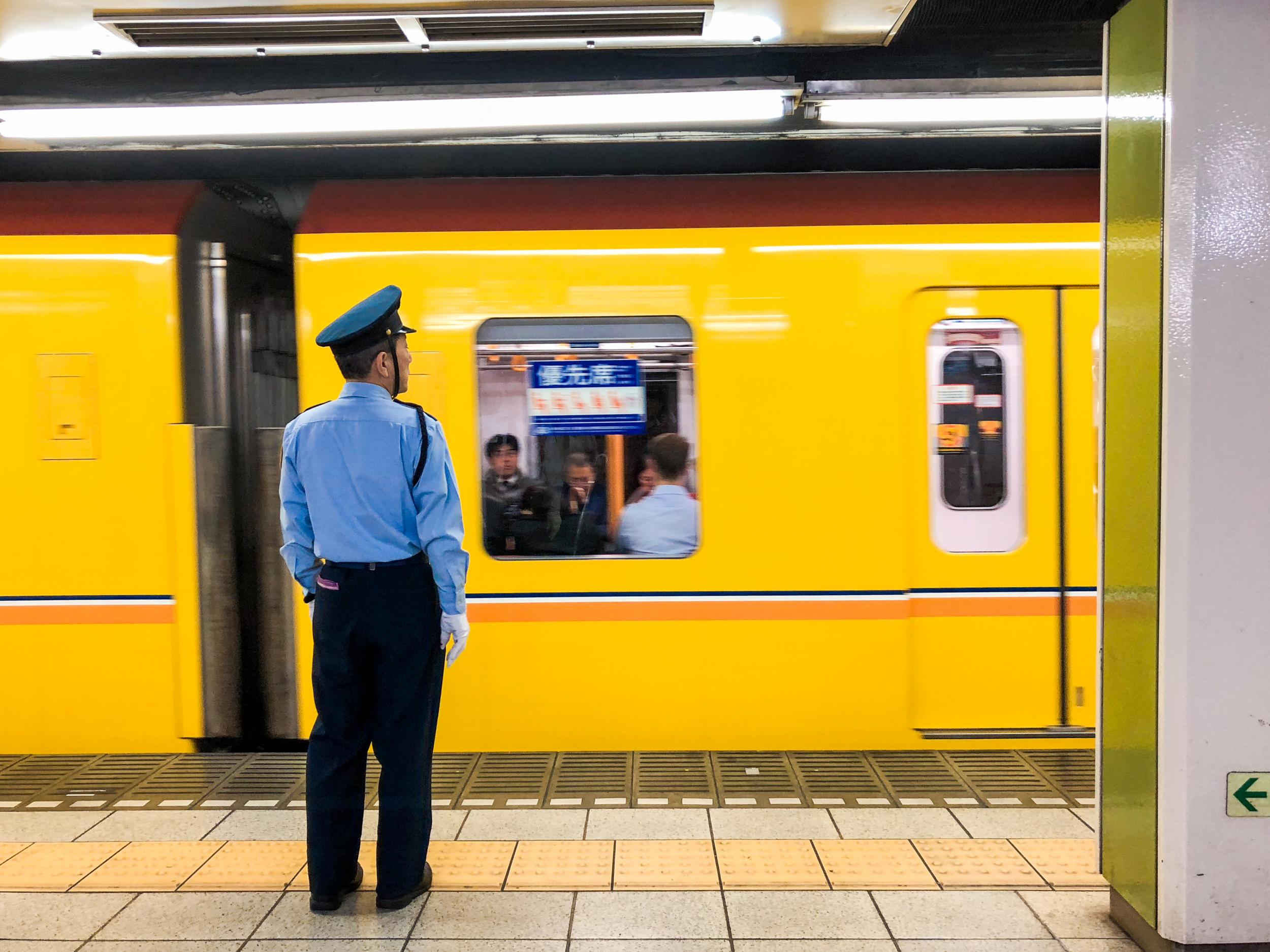 One Tokyo metro line is offering commuters free soba noodles if they take an earlier train to work