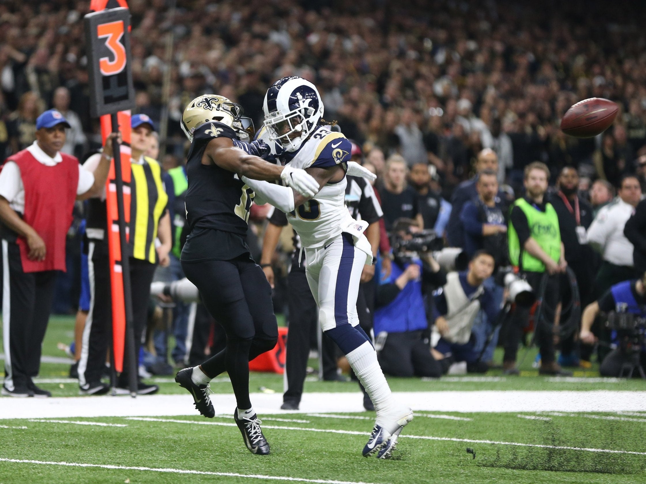 New Orleans Saints star Michael Thomas calls for NFL to replay NFC  Championship game after officiating blunder, The Independent