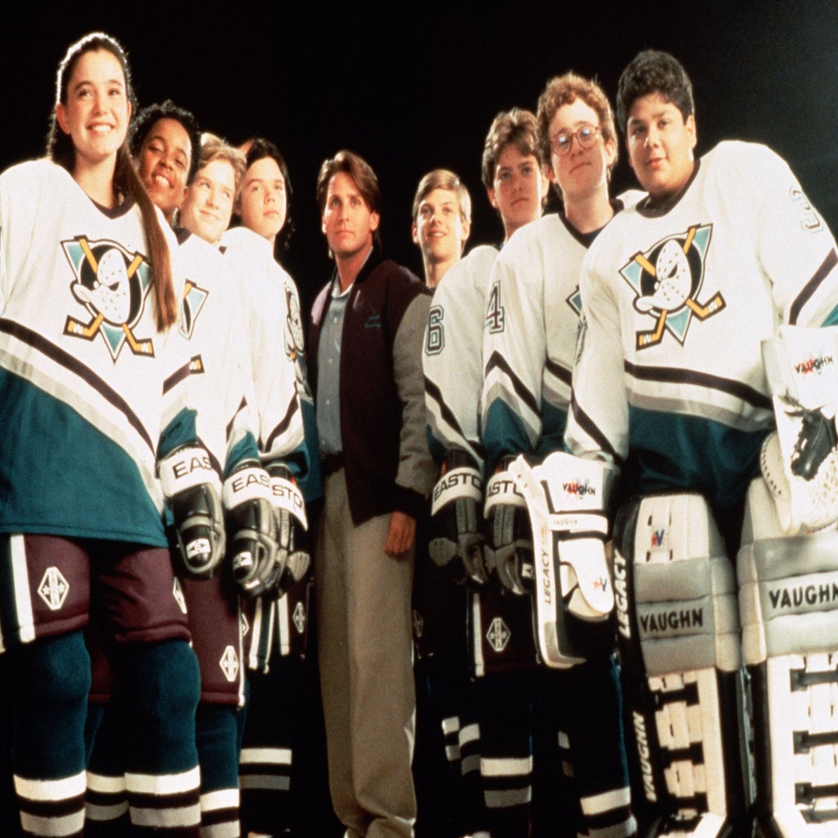 Mighty Ducks' cast reunites at Islanders game