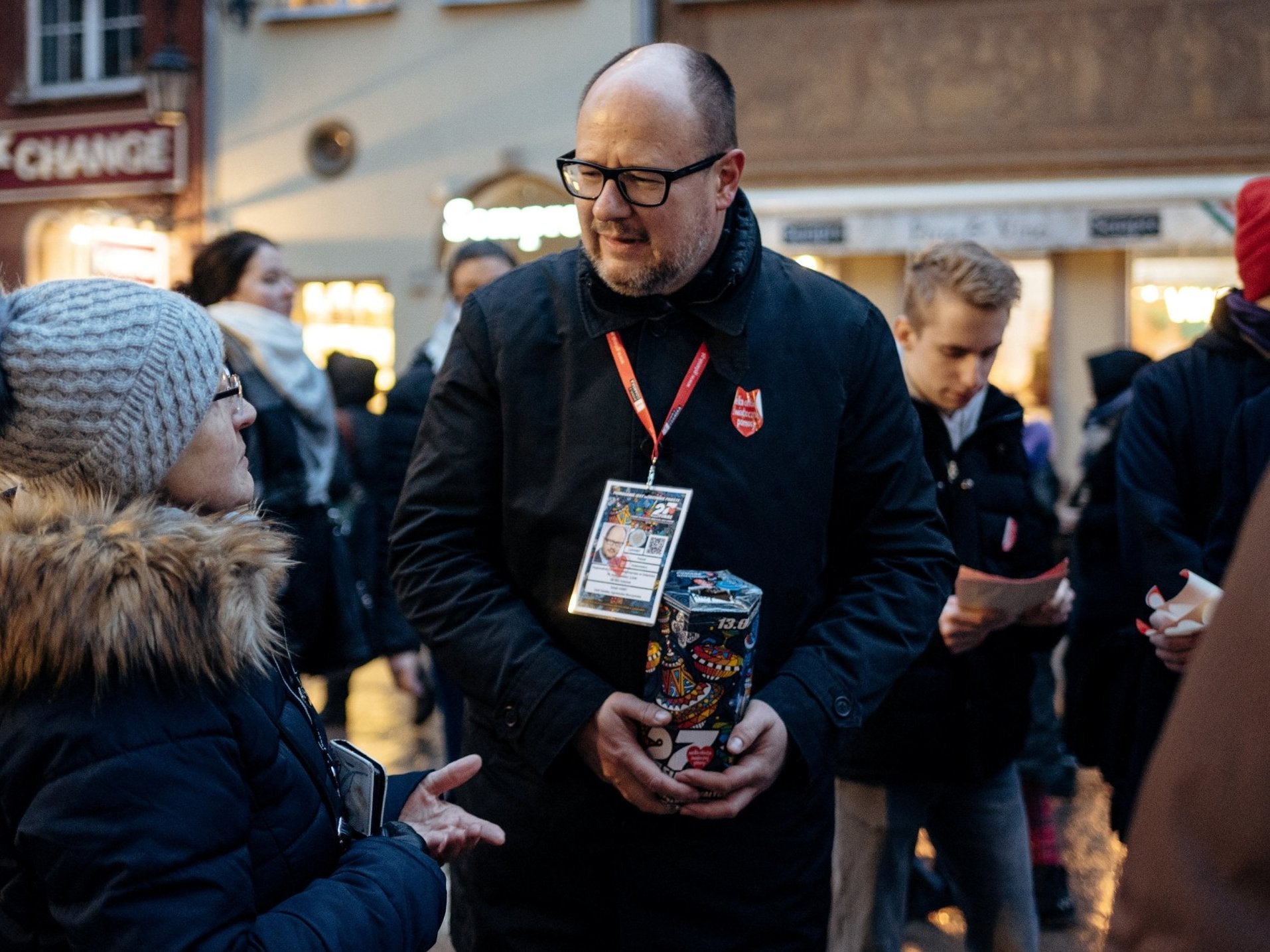 Adamowicz raising money for the Great Orchestra of Christmas Charity on the day he was murdered