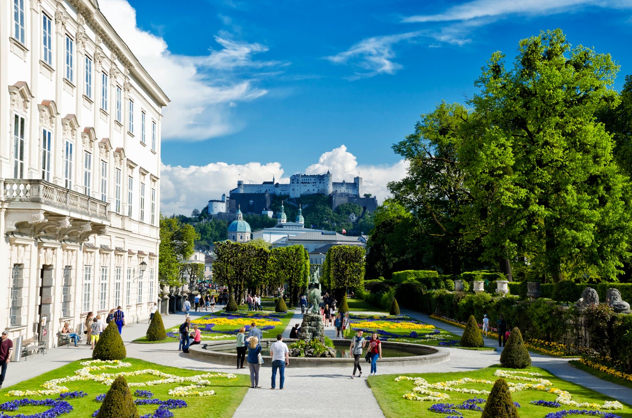 Explore Sound of Music filming locations, like Mirabell Gardens