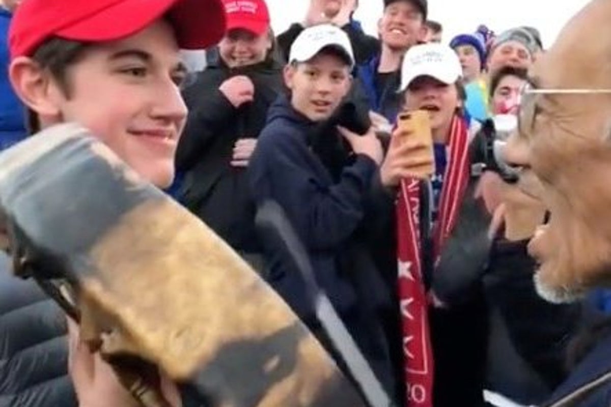 Nick Sandmann: Kentucky student filmed in confrontation with Native ...