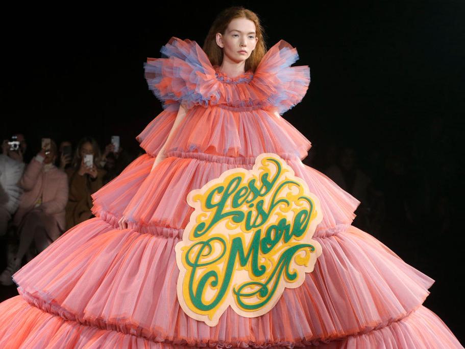 Viktor Rolf S Spring 19 Couture Collection Was Inspired By Memes The Independent The Independent