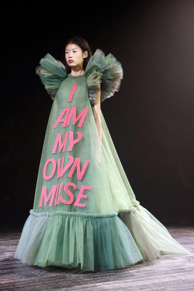 Viktor Rolf S Spring 19 Couture Collection Was Inspired By Memes The Independent The Independent Viktor Rolf S Spring 19 Couture Collection Was Inspired By Memes The Independent The Independent