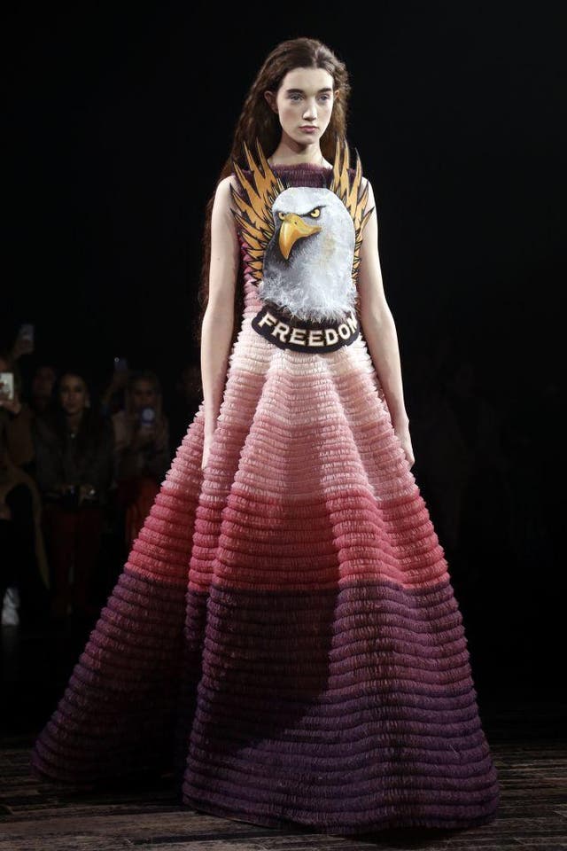 Viktor Rolf S Spring 19 Couture Collection Was Inspired By Memes The Independent The Independent