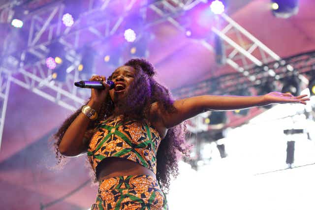 Nao performs at Coachella festival in 2017