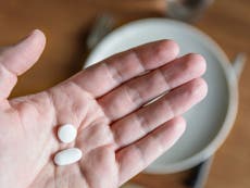 Painkillers, statins and fish oils ‘may help to curb depression’
