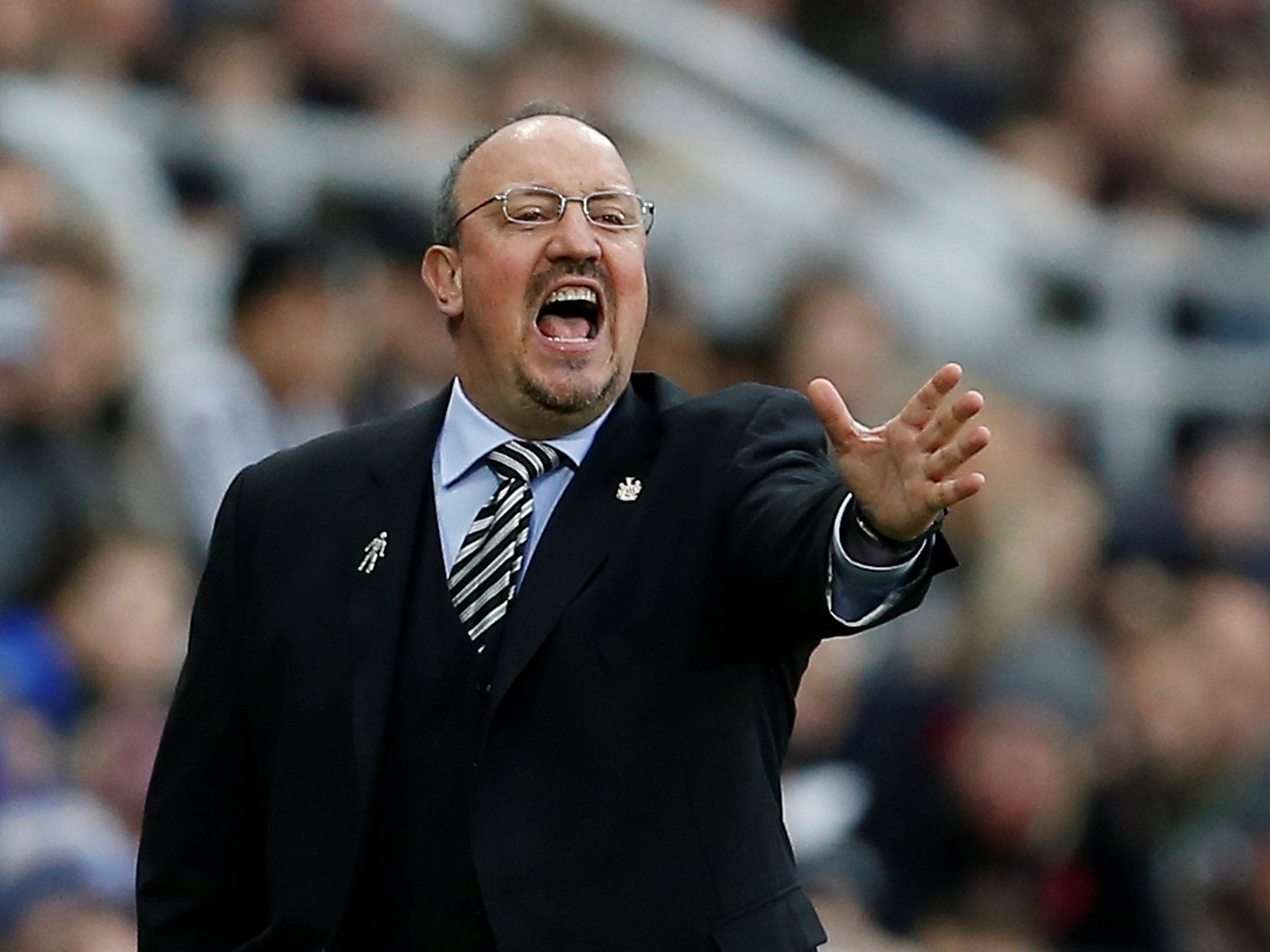 Rafa Benitez gestures from the touchline