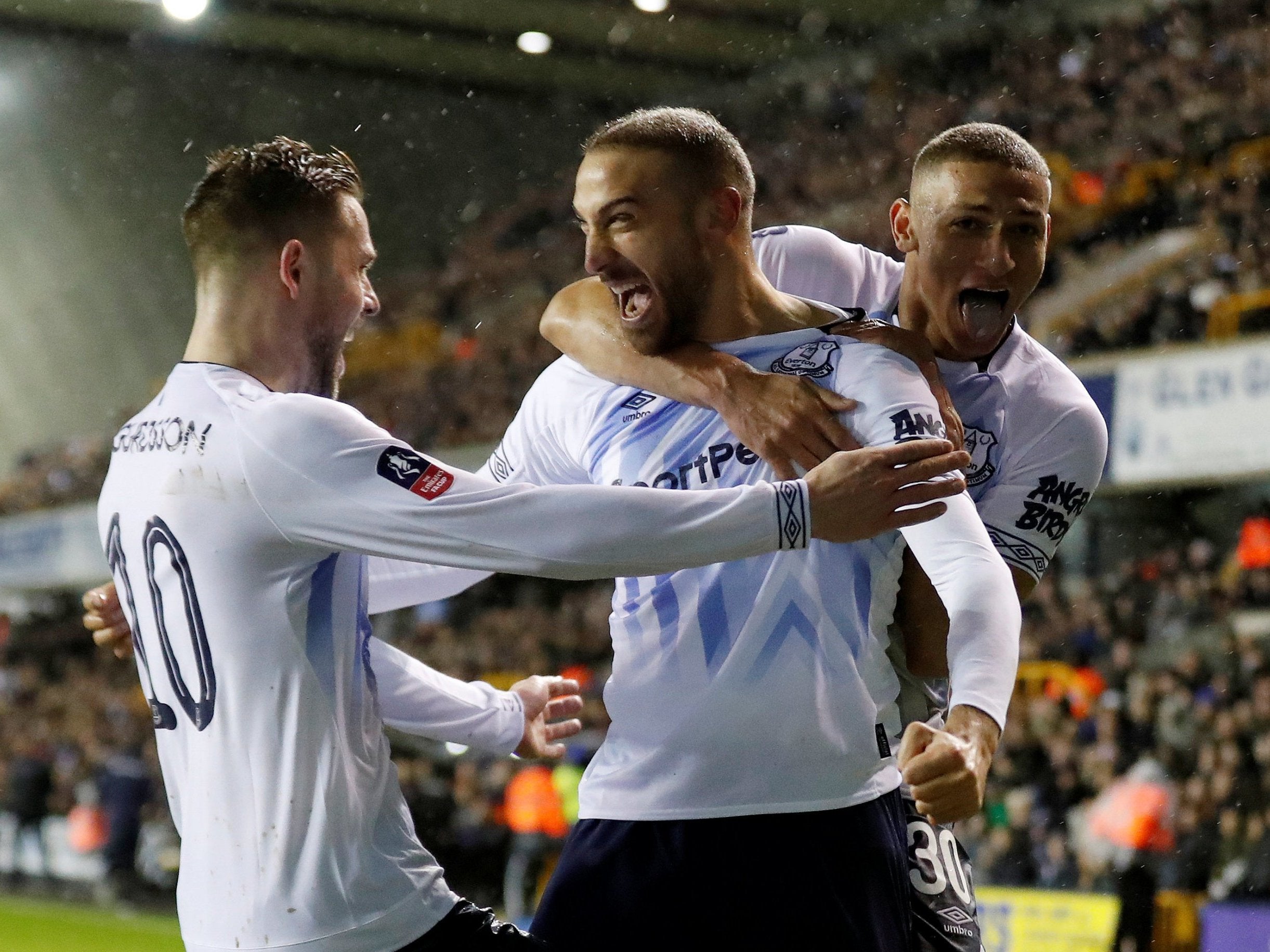 Cenk Tosun celebrates Everton's second goal