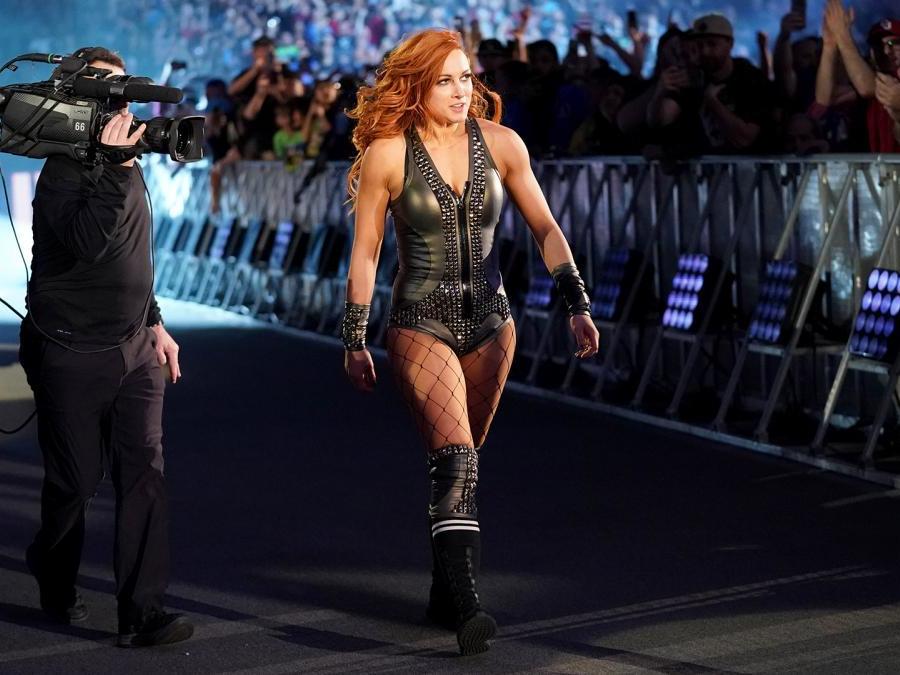 Becky Lynch is currently the must-watch superstar in the WWE (WWE )