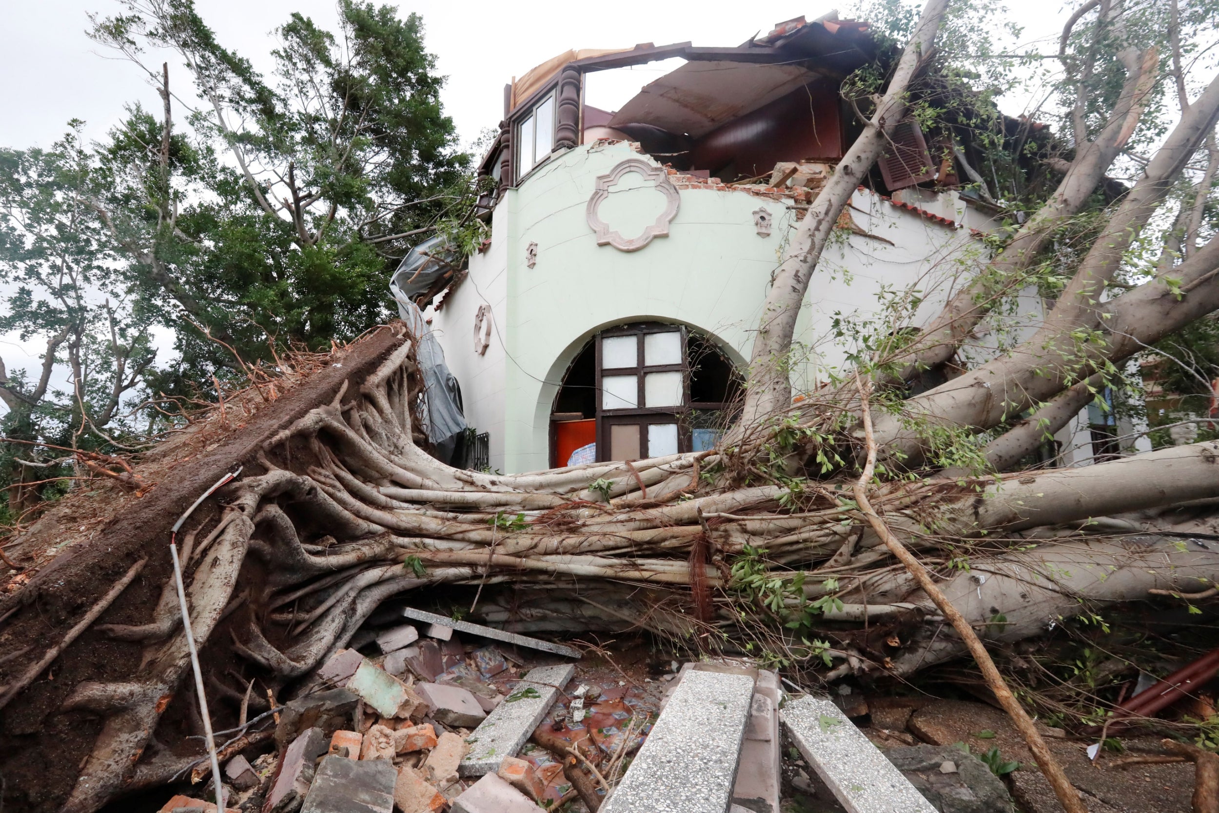 cuba tornado ile ilgili gÃ¶rsel sonucu