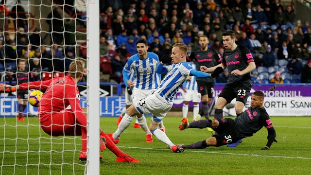 Newcastle S Salomon Rondon And Matt Ritchie Deal Monumental Blow To Manchester City S Title Hopes The Independent The Independent Newcastle S Salomon Rondon And Matt Ritchie Deal Monumental Blow To Manchester City S Title Hopes The Independent The Independent