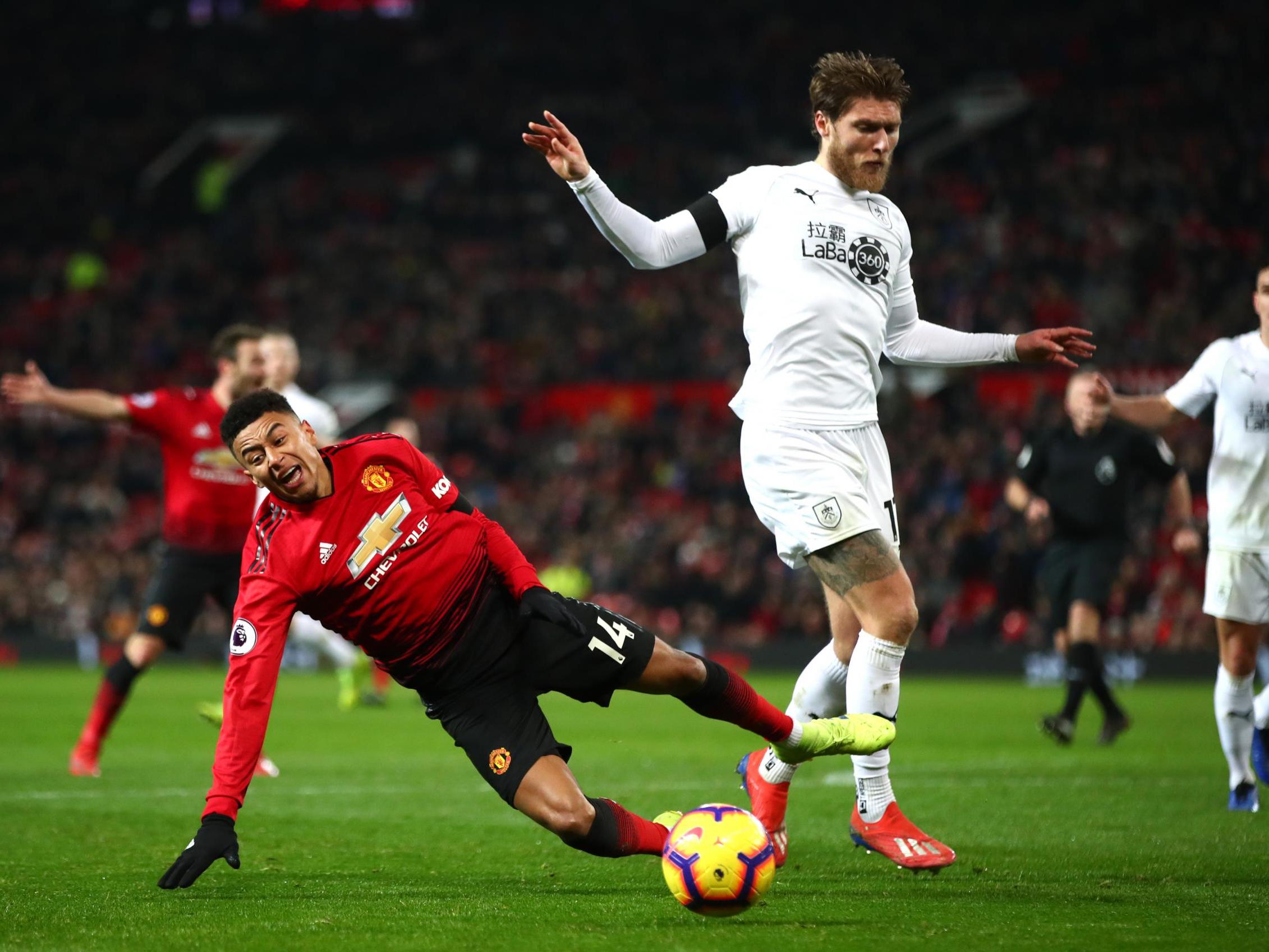 Sean Dyche believes Jesse Lingard went down easily under Jeff Hendrick's challenge