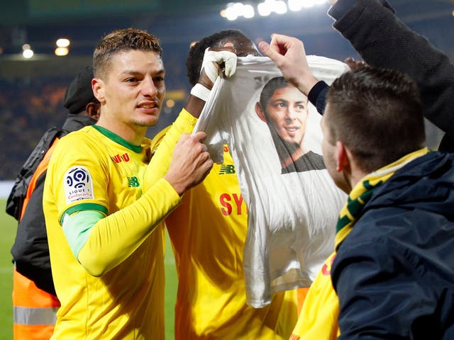 Nantes players pay tribute to Emiliano Sala
