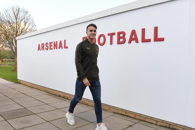Denis Suarez arrives at Arsenal's Colney training ground