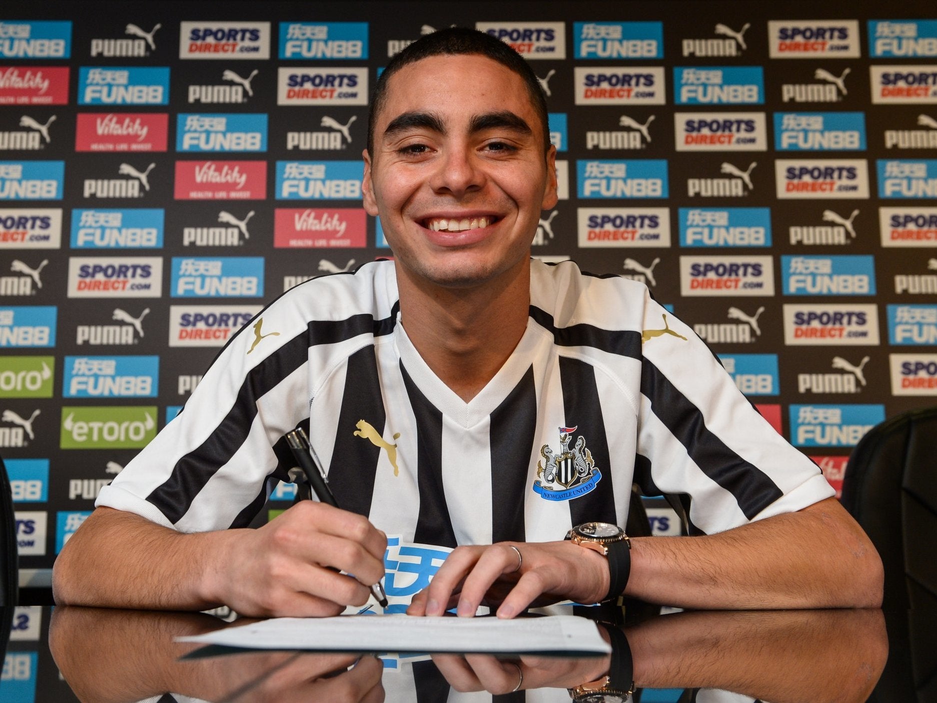 Miguel Almiron has signed a contract until June 2024