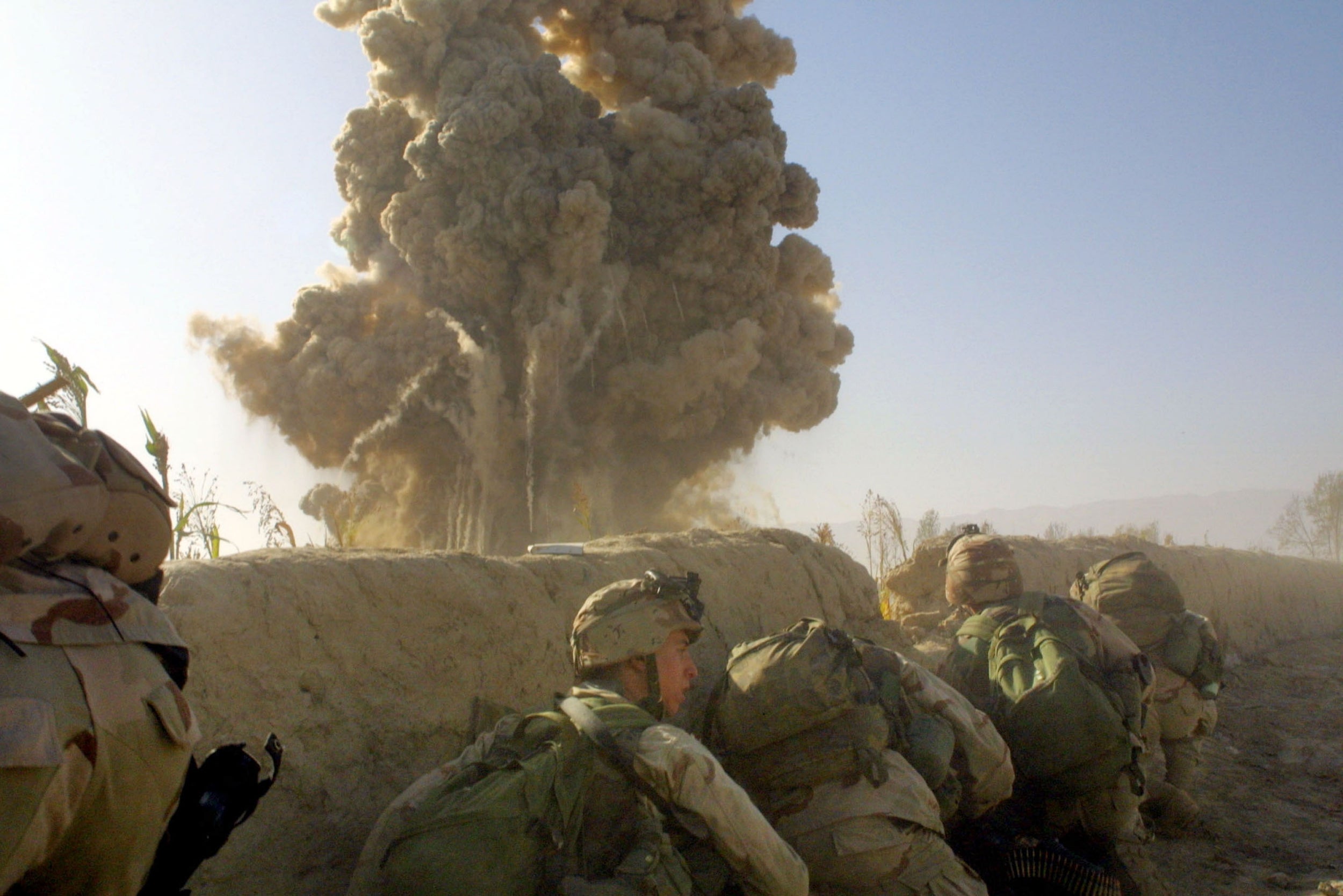 US troops fighting the Taliban in northern Afghanistan in 2001. War reporting of this nature depends on having good local knowledge and contacts