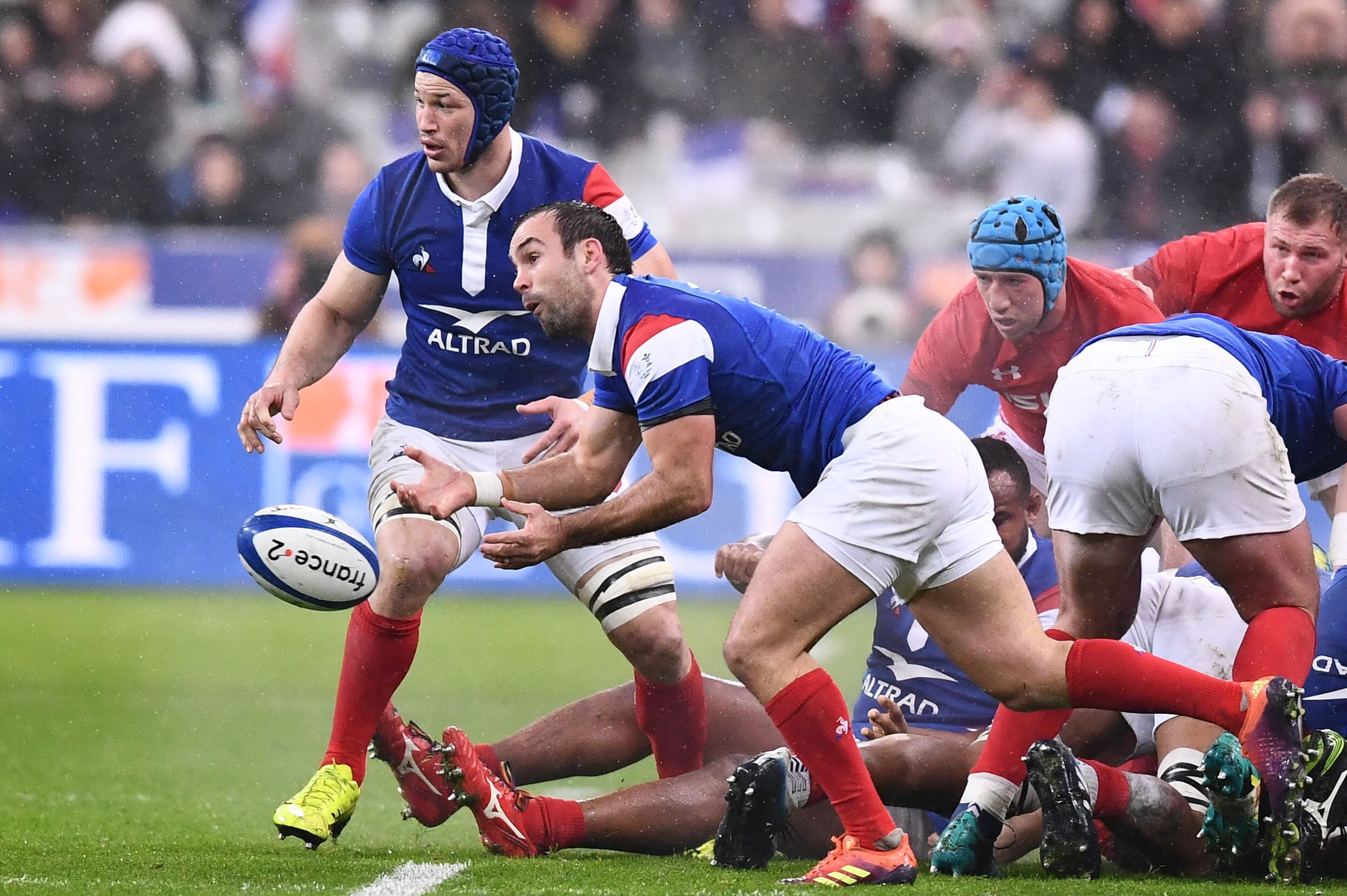 Parra whips out a pass from a ruck during the first half