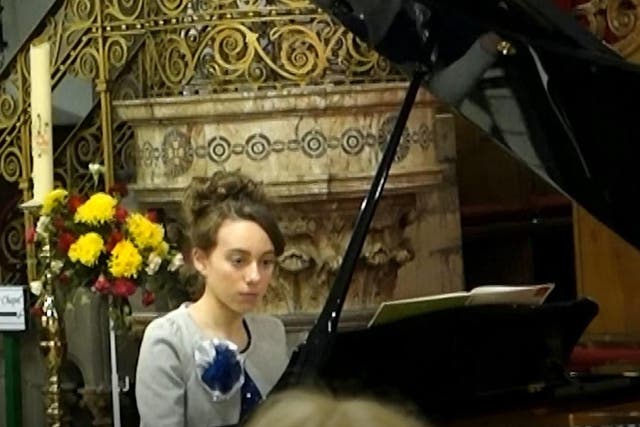 Philippa Walker performing opera