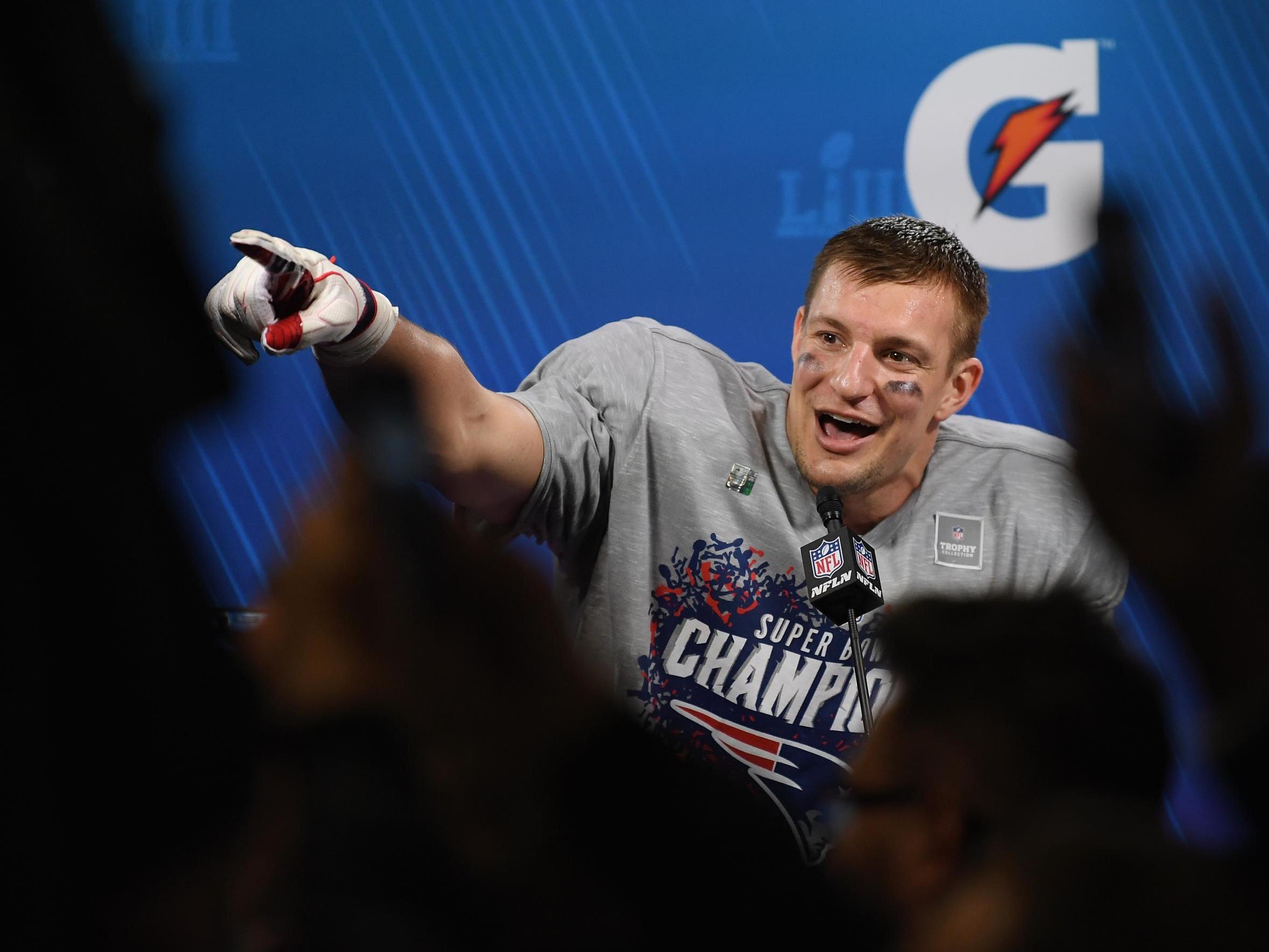 Gronkowski walks away a hero in New England