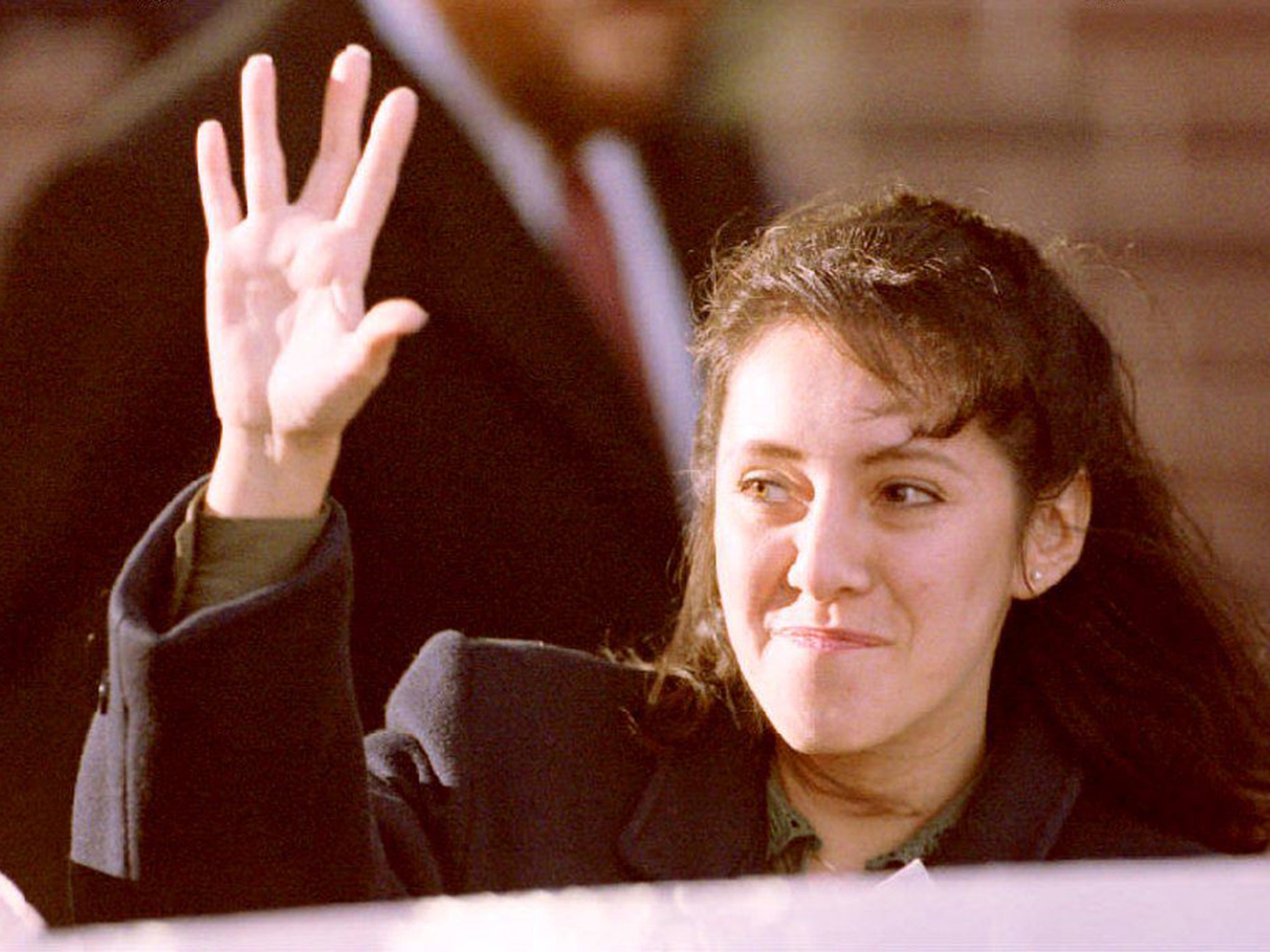 Lorena leaves the courthouse in Manassas, Virginia, in January 1994, having been found not guilty of malicious wounding
