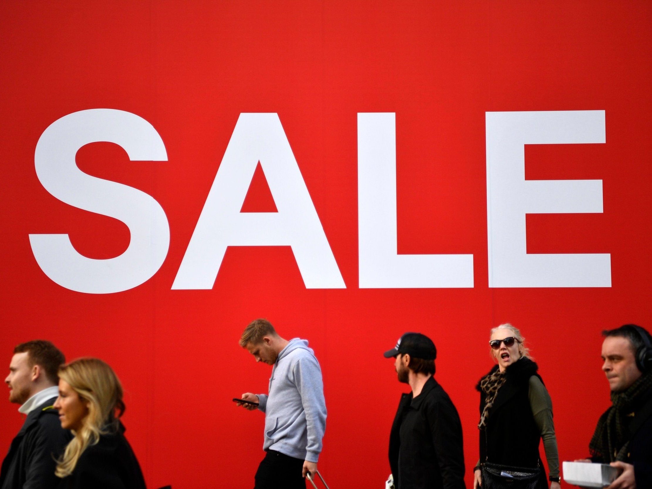 The experts warned that January sales data did not reflect a real improvement on the high street