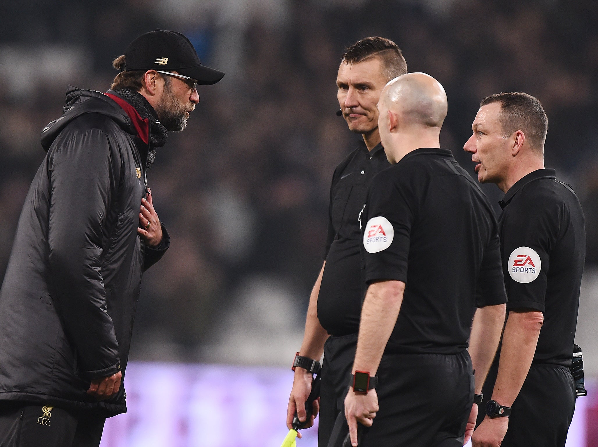 Klopp protests to the officials after the Reds' failure to beat the Hammers