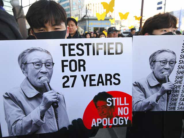 The campaigner’s struggle for justice was highlighted by supporters on the day of her funeral in Seoul on 1 February