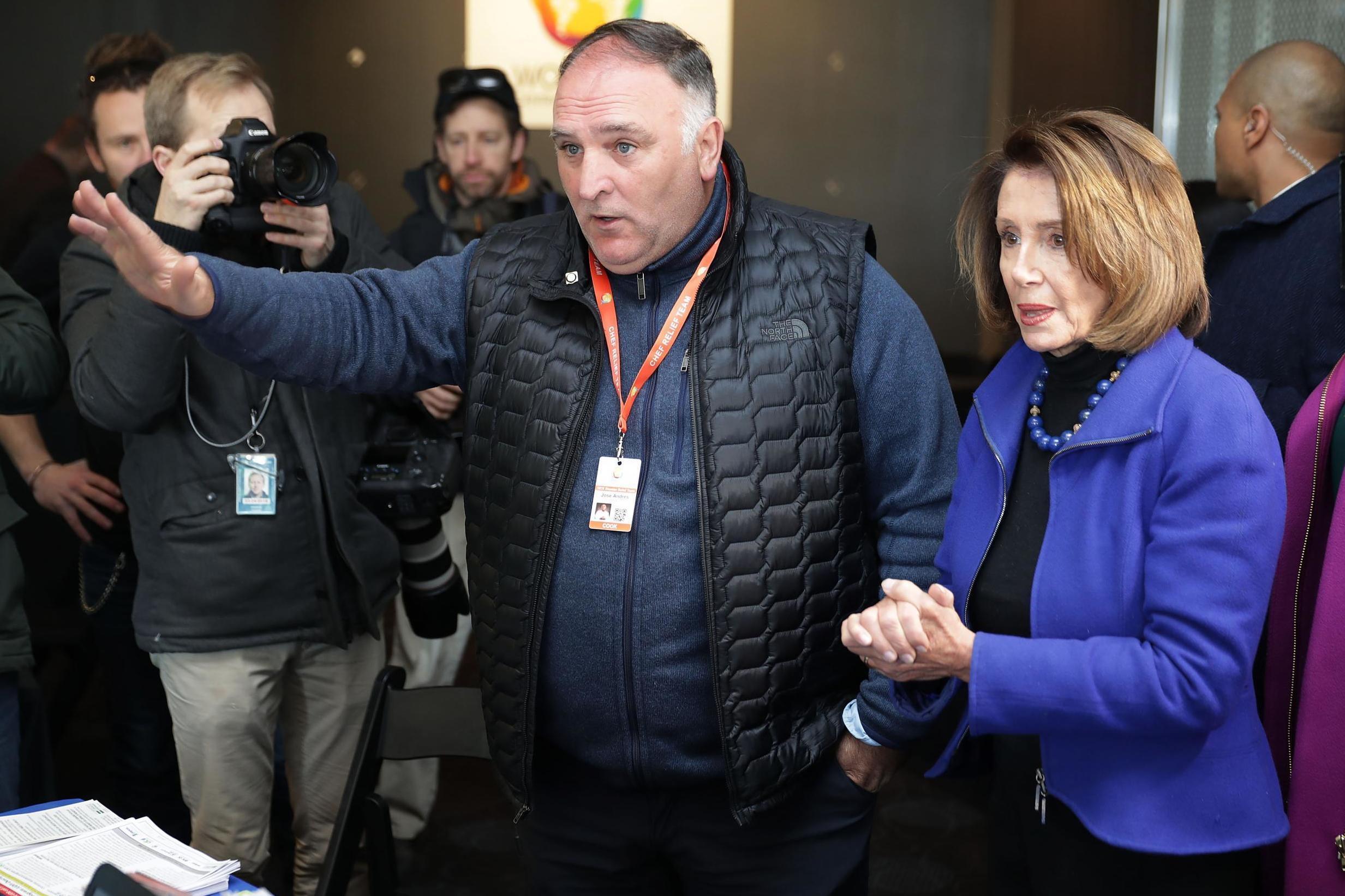 Pelosi helped Andrés hand out food to furloughed workers during government shutdown (Getty)