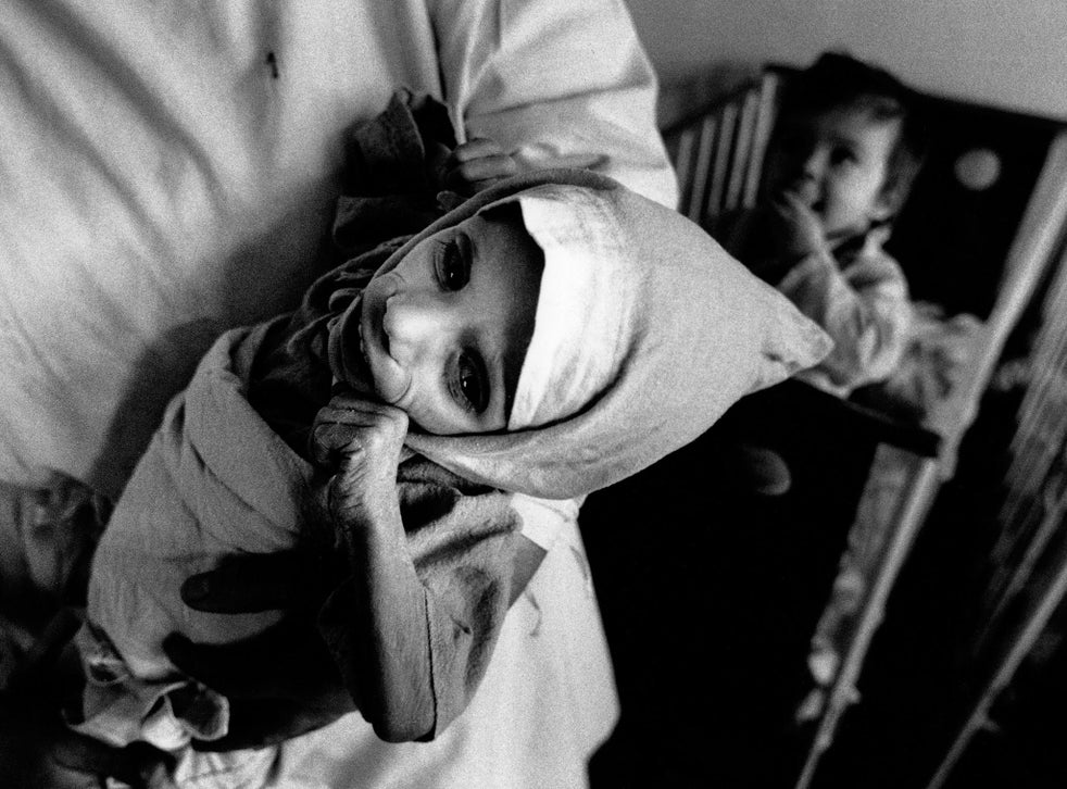 Secret suffering of Ceausescu’s babies: The plight of HIV-positive orphans in Romania | The ...