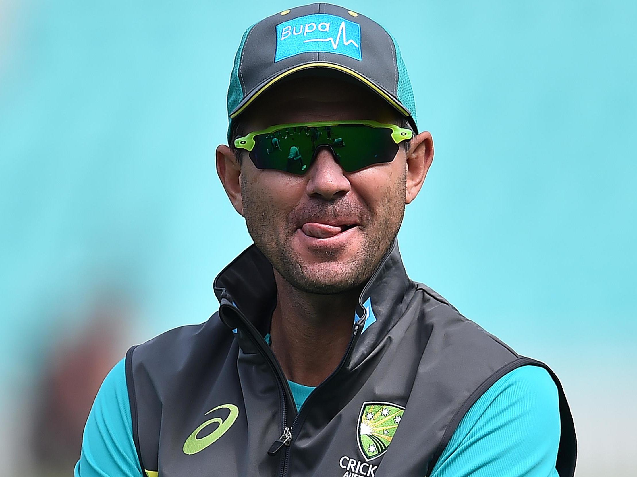 Ponting returns to the fold with the national team