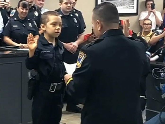 Six-year-old girl with incurable cancer becomes police officer for the day