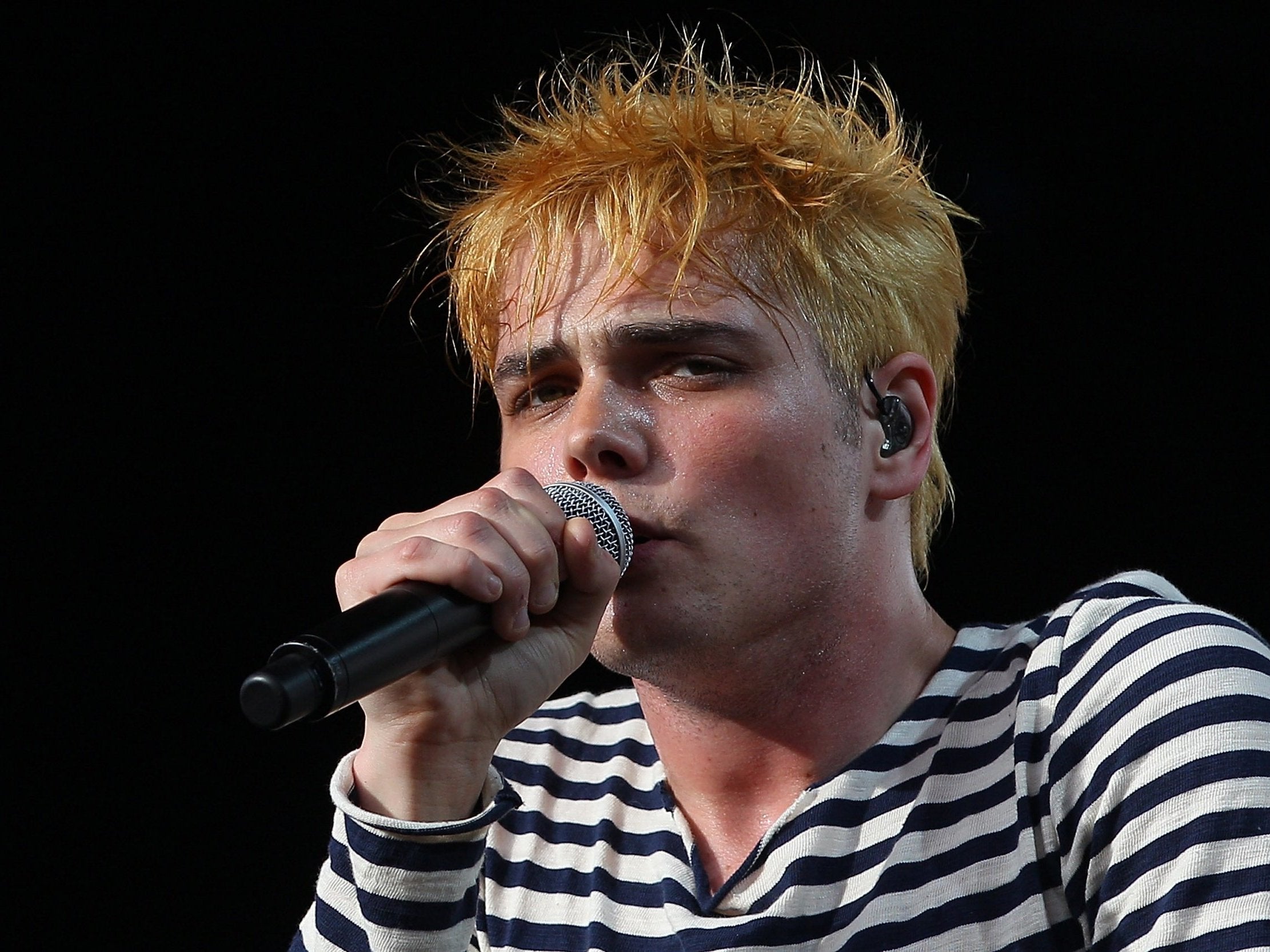 Watch My Chemical Romance's Gerard Way perform with Thursday