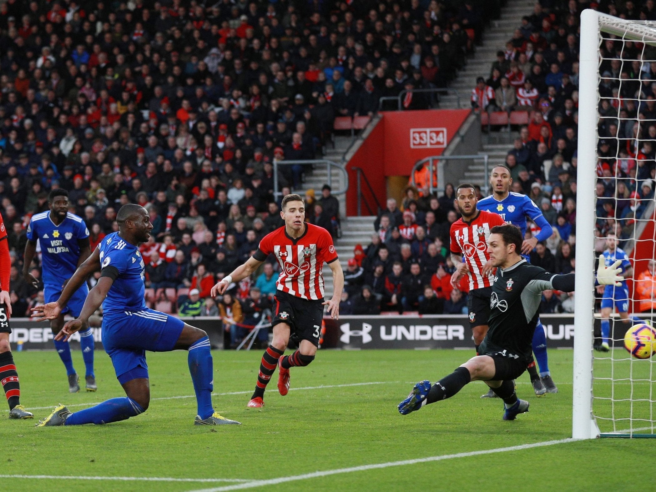 Sol Bamba puts Cardiff in front at St Mary's