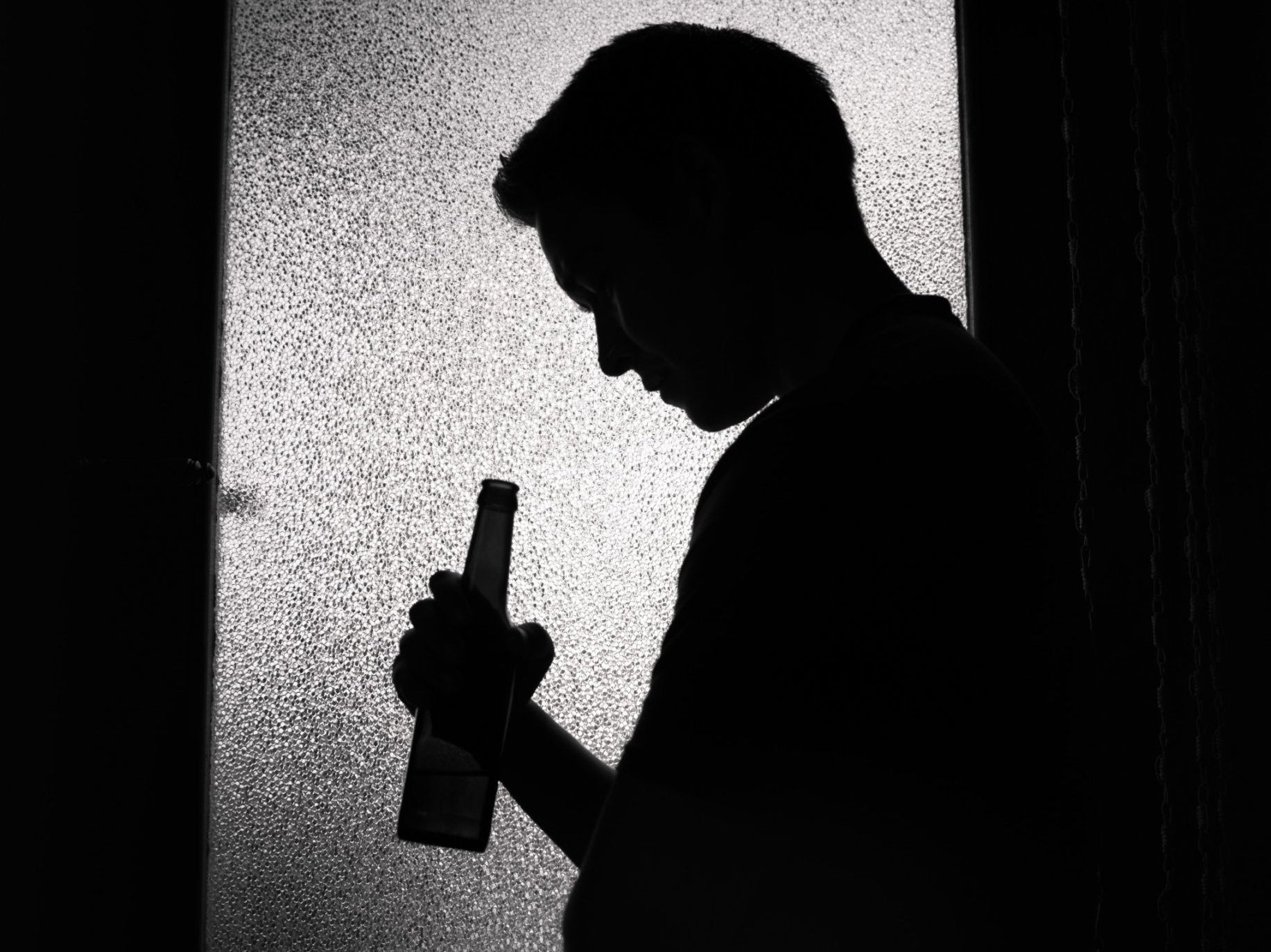 Hospital admissions and deaths relating to alcohol are both on the rise