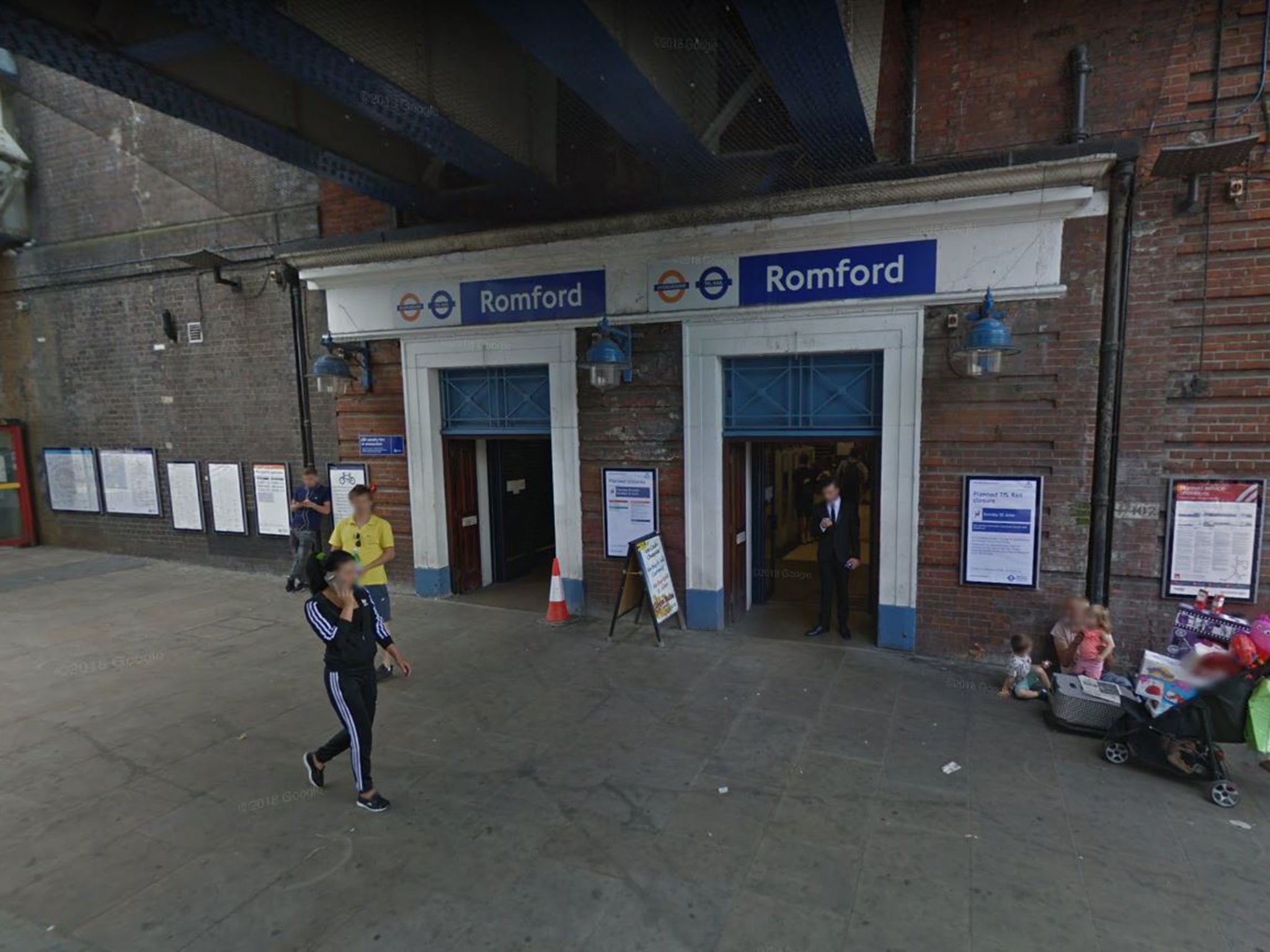 Police were called to the scene to reports of a man who had a noxious substance thrown in his face in South Street, Romford.