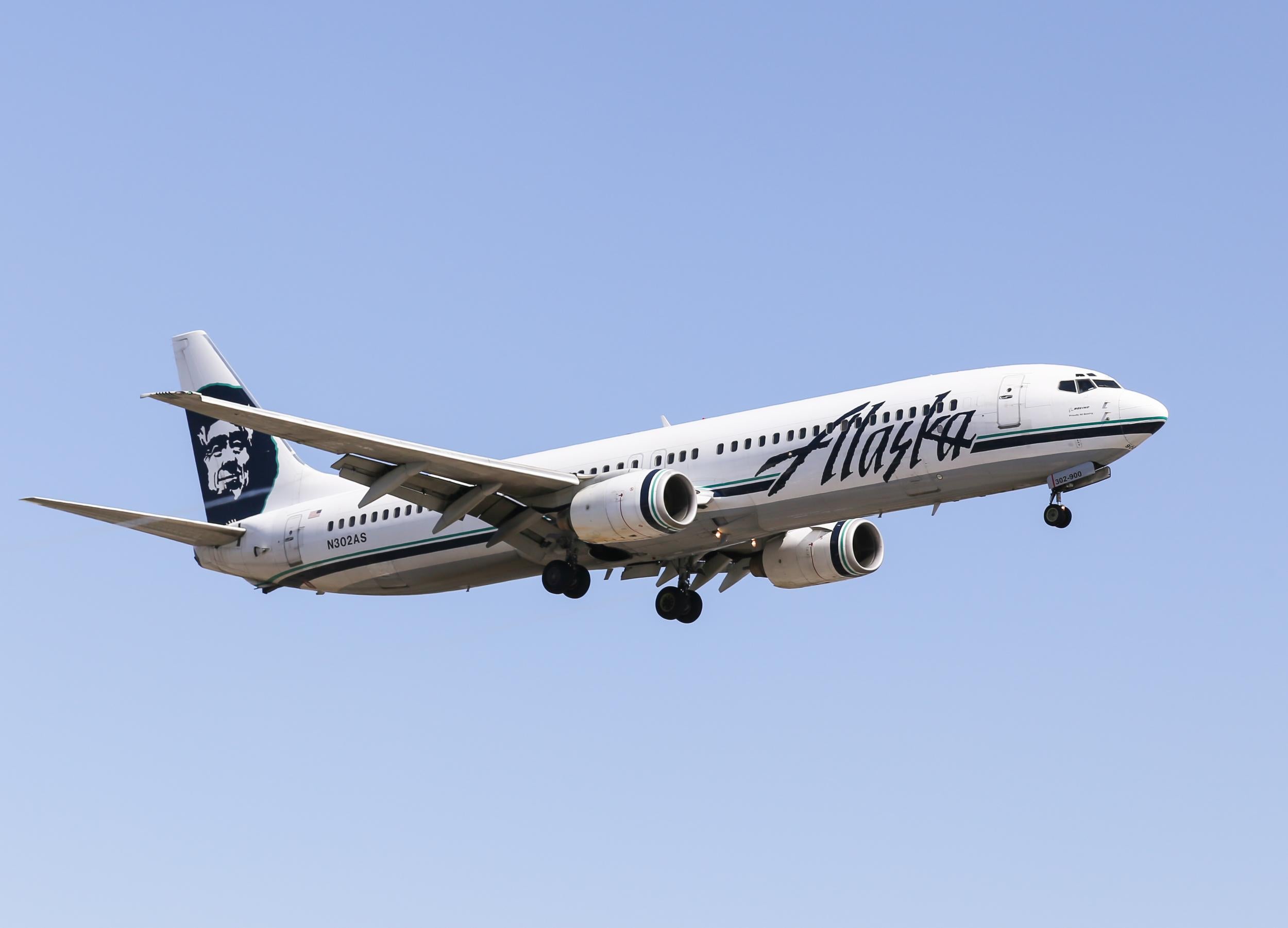 alaska airlines lost luggage