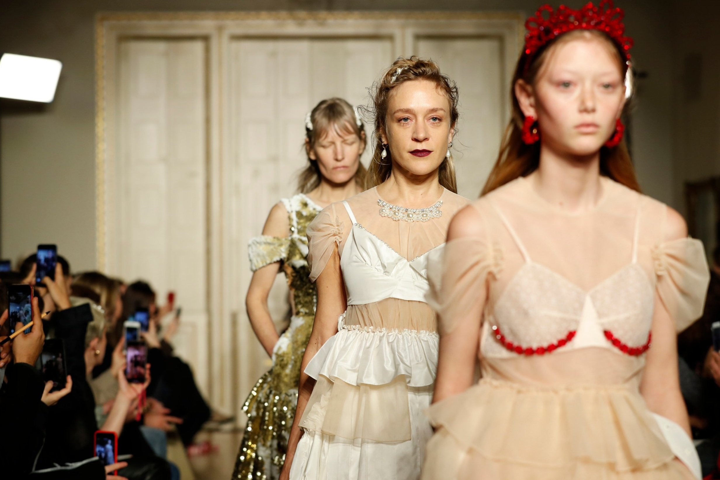 London Fashion Week From Simone Rocha S Princess Gowns To