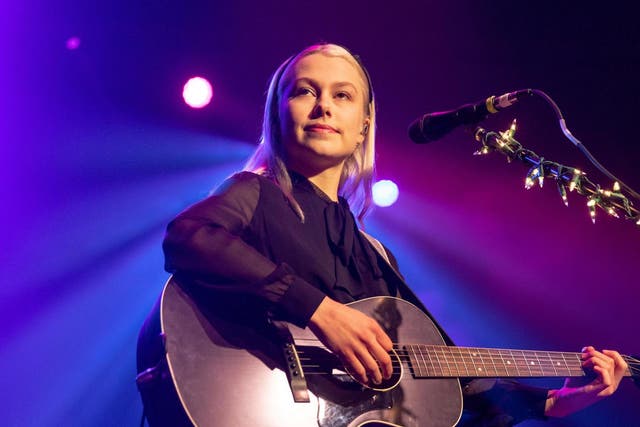 <p>Phoebe&nbsp;Bridgers&nbsp;finds she can still connect with fans from home</p>
