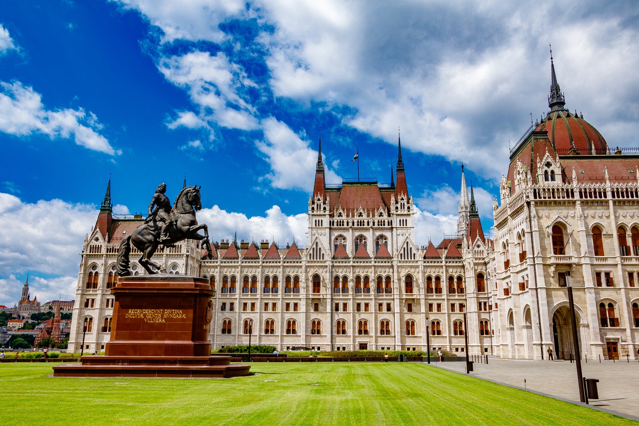 The spectacular exterior of the Hungarian parliament