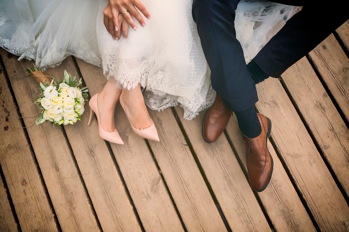 Average modern wedding takes 528 hours to plan