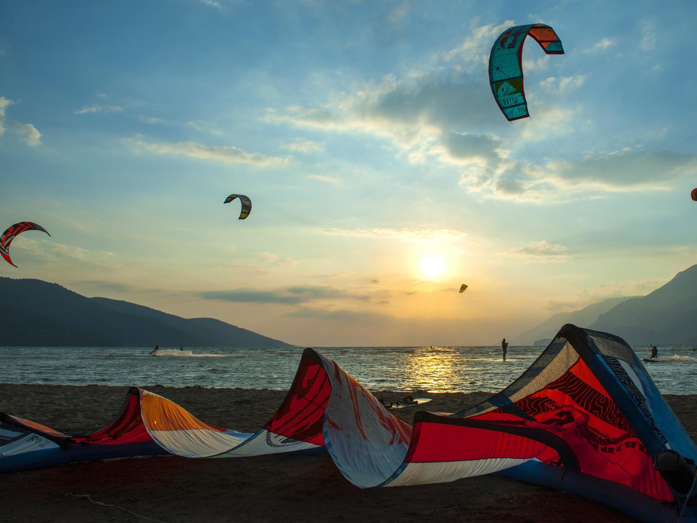 The research team adapted kitesurfing kites to gather data to produce their research into the efficacy of kites as a platform for power generation